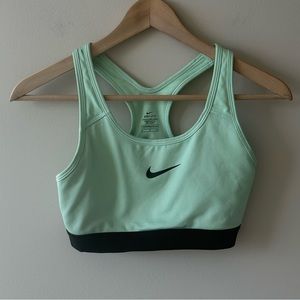 Nike Dri Fit Bra